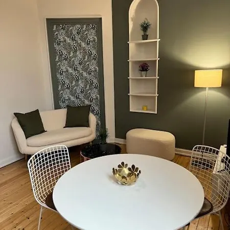 Апартаменты Oslo, Hyper Centre, Proche Gare, Marche Boulingrin